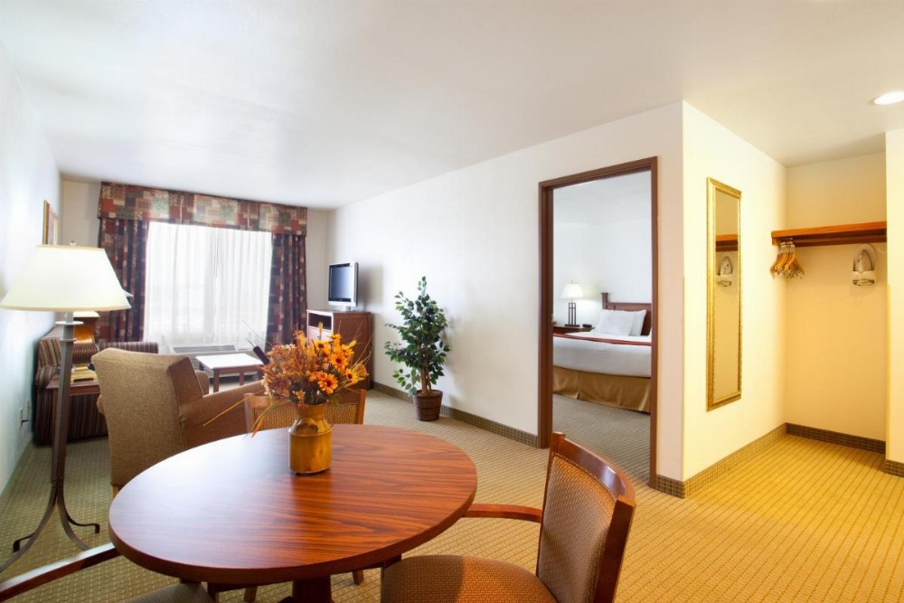 Room image 5