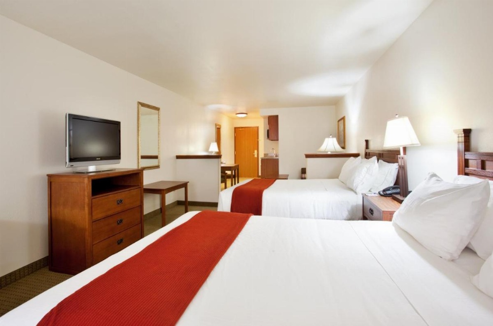 Room image 4