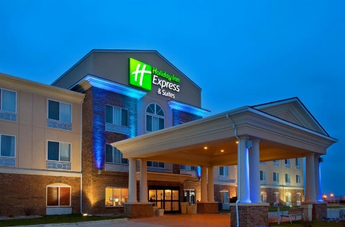 Holiday Inn Express Hotel & Suites Mattoon image 38